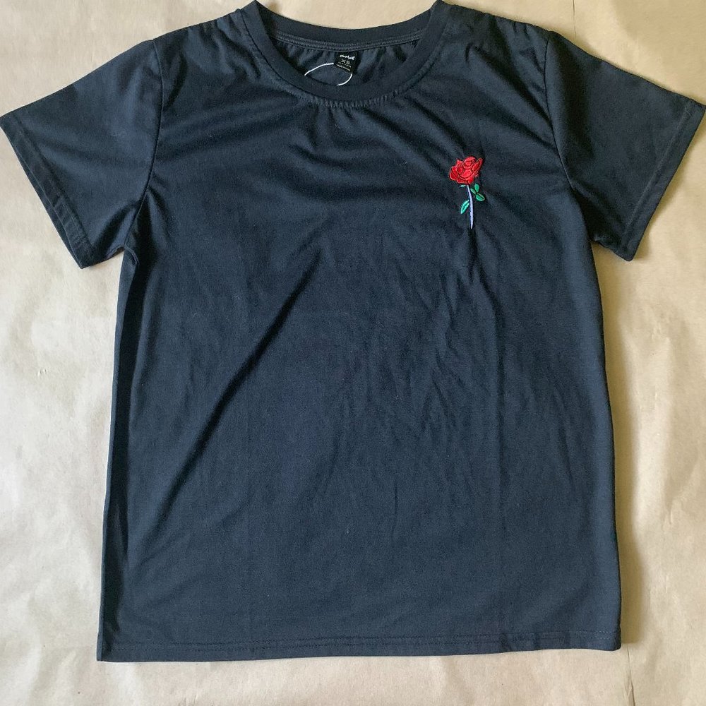 Rose graphic tee